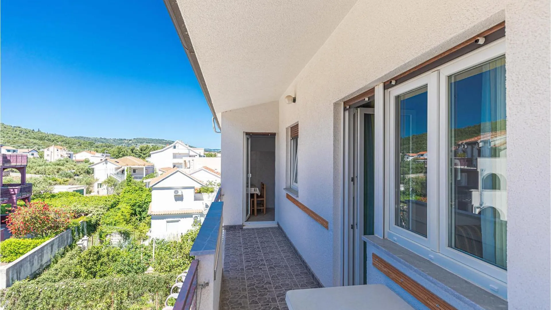 2 Bedroom Amazing Apartment In Slatine Croatia